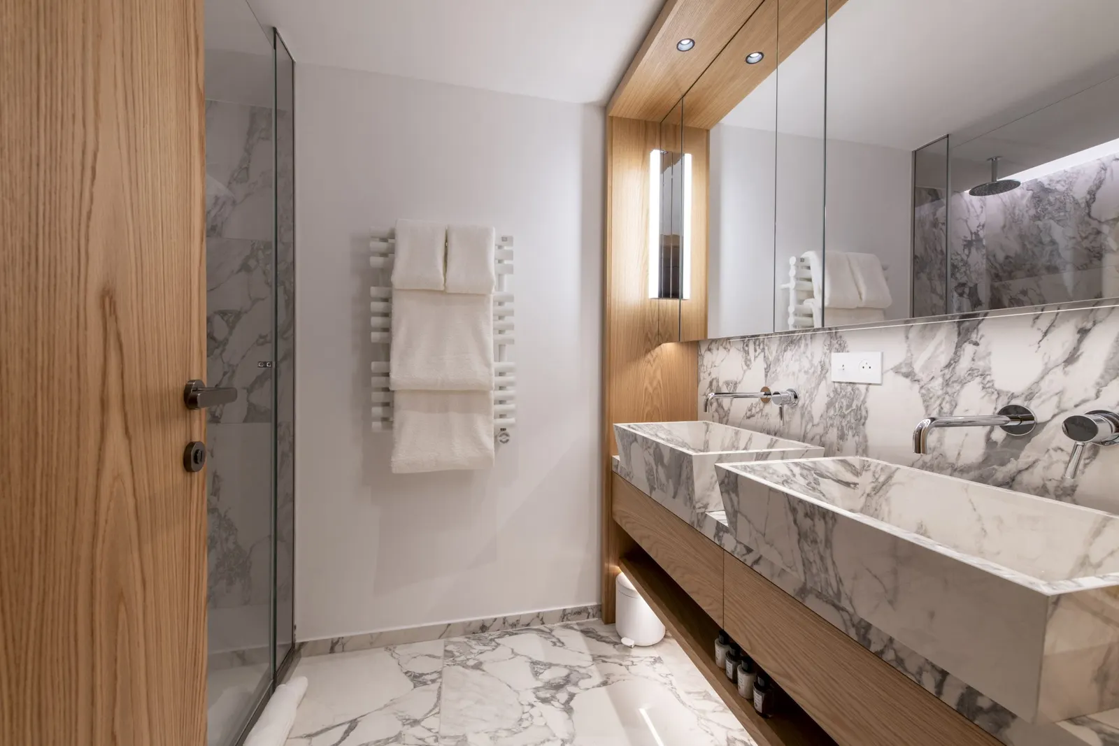 Sasha Apartment 4 — photo 3